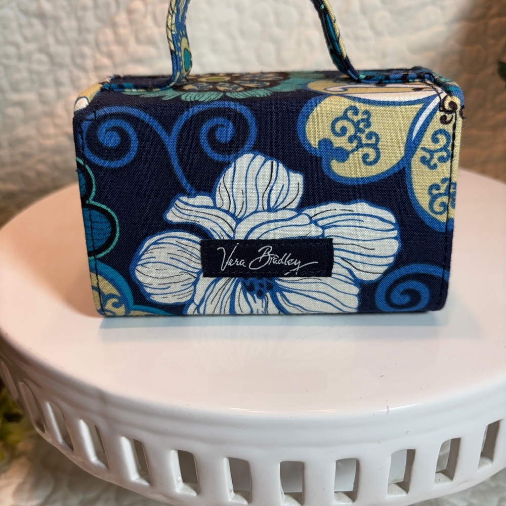 Vera Bradley Navy Blue Floral Small Jewelry Carry Case